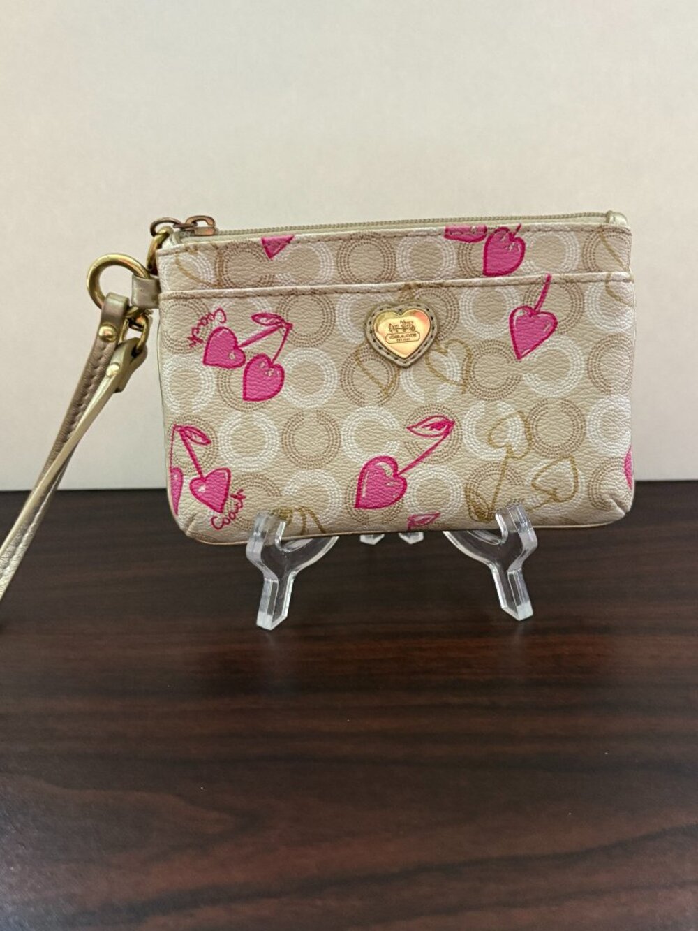 Coach Waverly Hearts Cherry Monogram Wristlet Pouch Y2K Barbiecore Coquette